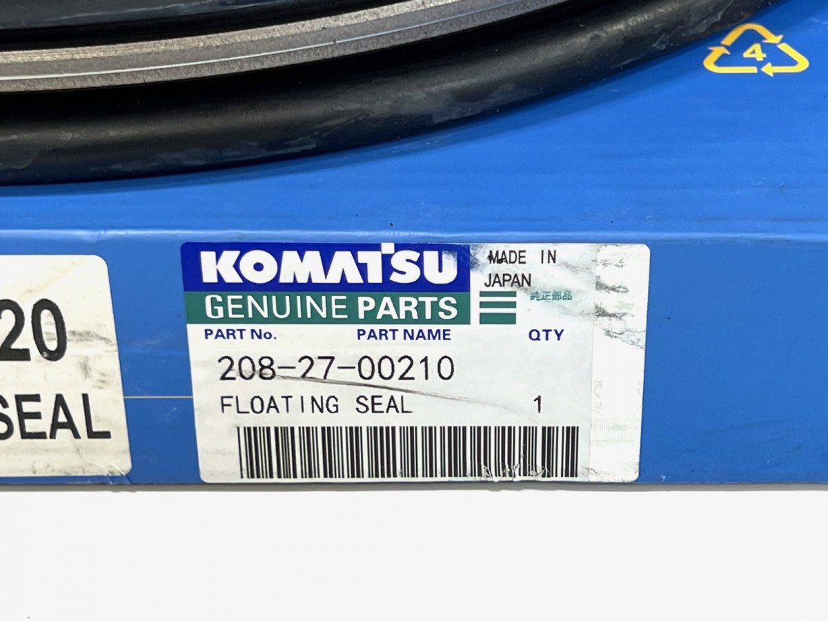 208-27-00210 Уплотнение плавающее 17M-27-00121, 287-33-00010, 425-33-00111  KOMATSU 208-27-00210 Уплотнение плавающее 17M-27-00121, 287-33-00010, 425-33-00111  KOMATSU