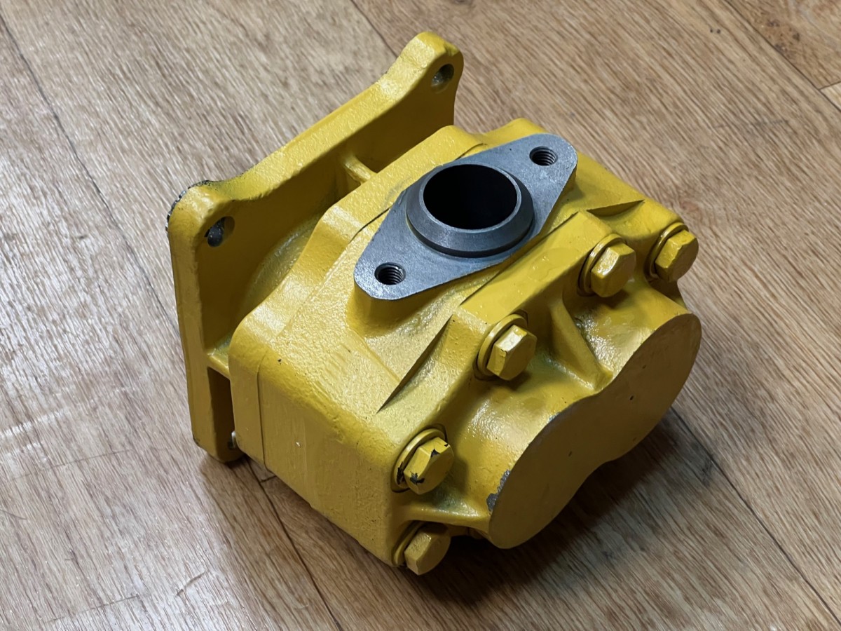 07436-72202 Насос рулевого управления  KOMATSU 07436-72202 Насос рулевого управления  KOMATSU