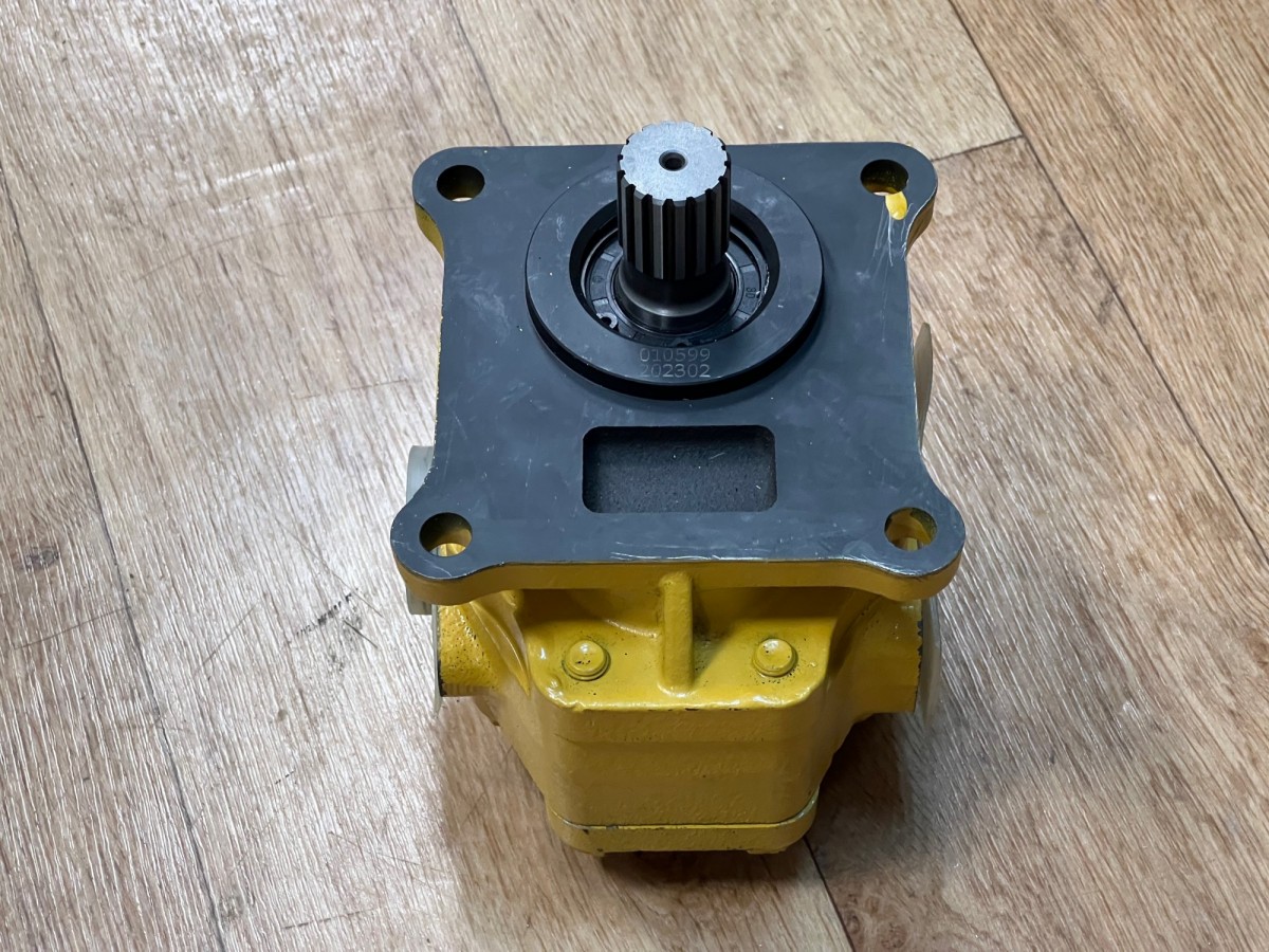 07436-72202 Насос рулевого управления  KOMATSU 07436-72202 Насос рулевого управления  KOMATSU