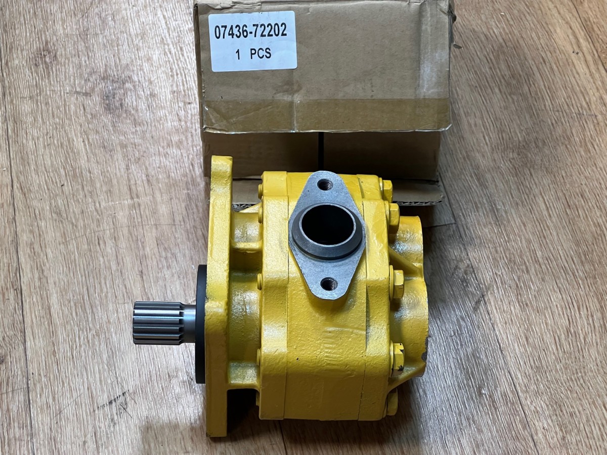 07436-72202 Насос рулевого управления  KOMATSU 07436-72202 Насос рулевого управления  KOMATSU