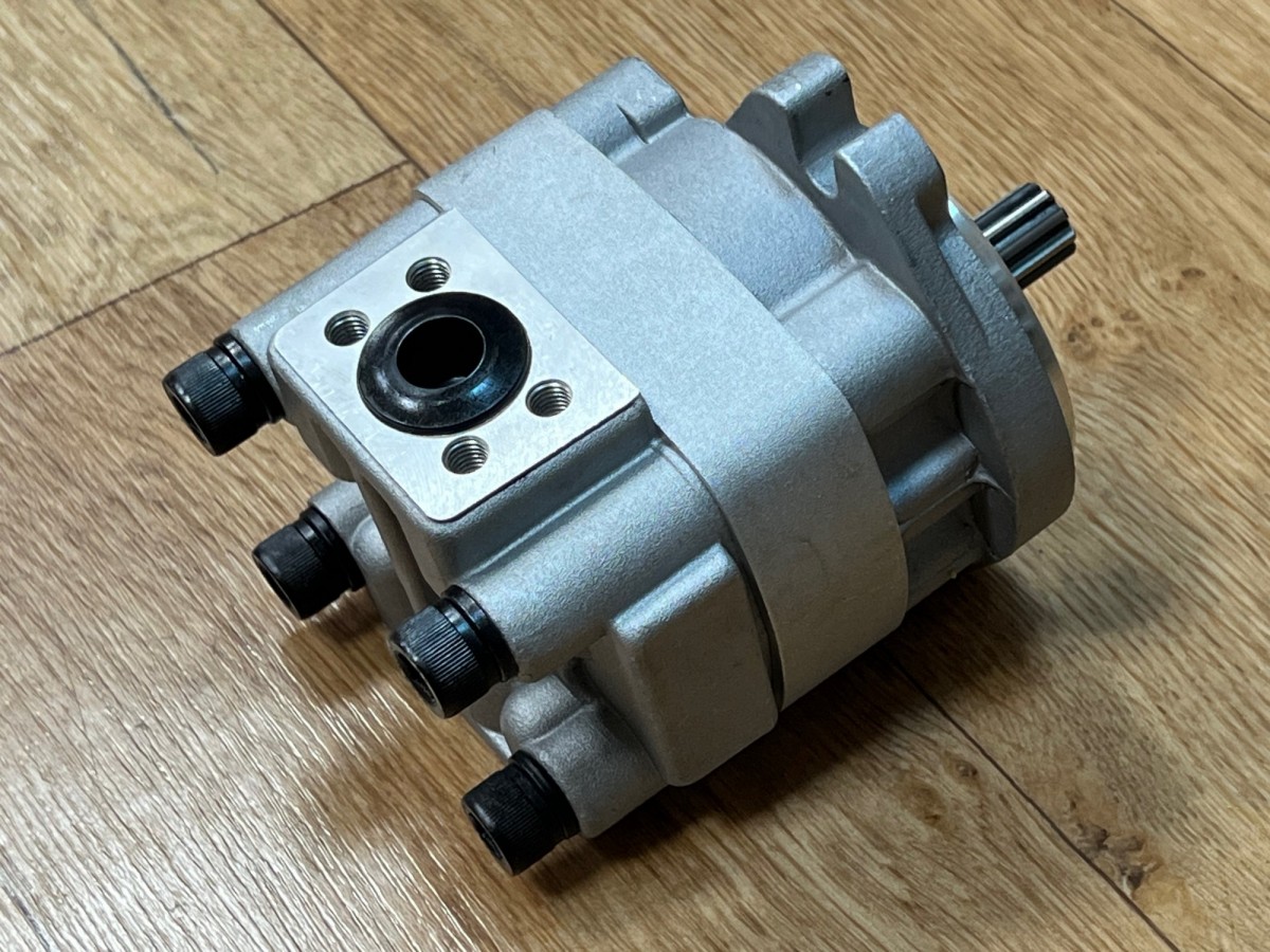 705-41-01050 Насос гидравлический  KOMATSU 705-41-01050 Насос гидравлический  KOMATSU