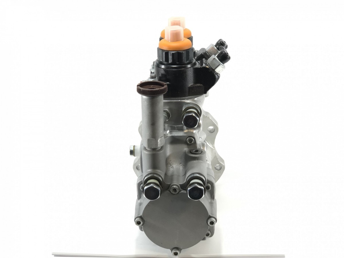 6156-71-1131 Насос топливный 6156-71-1132, 6156-71-1112  KOMATSU 6156-71-1131 Насос топливный 6156-71-1132, 6156-71-1112  KOMATSU