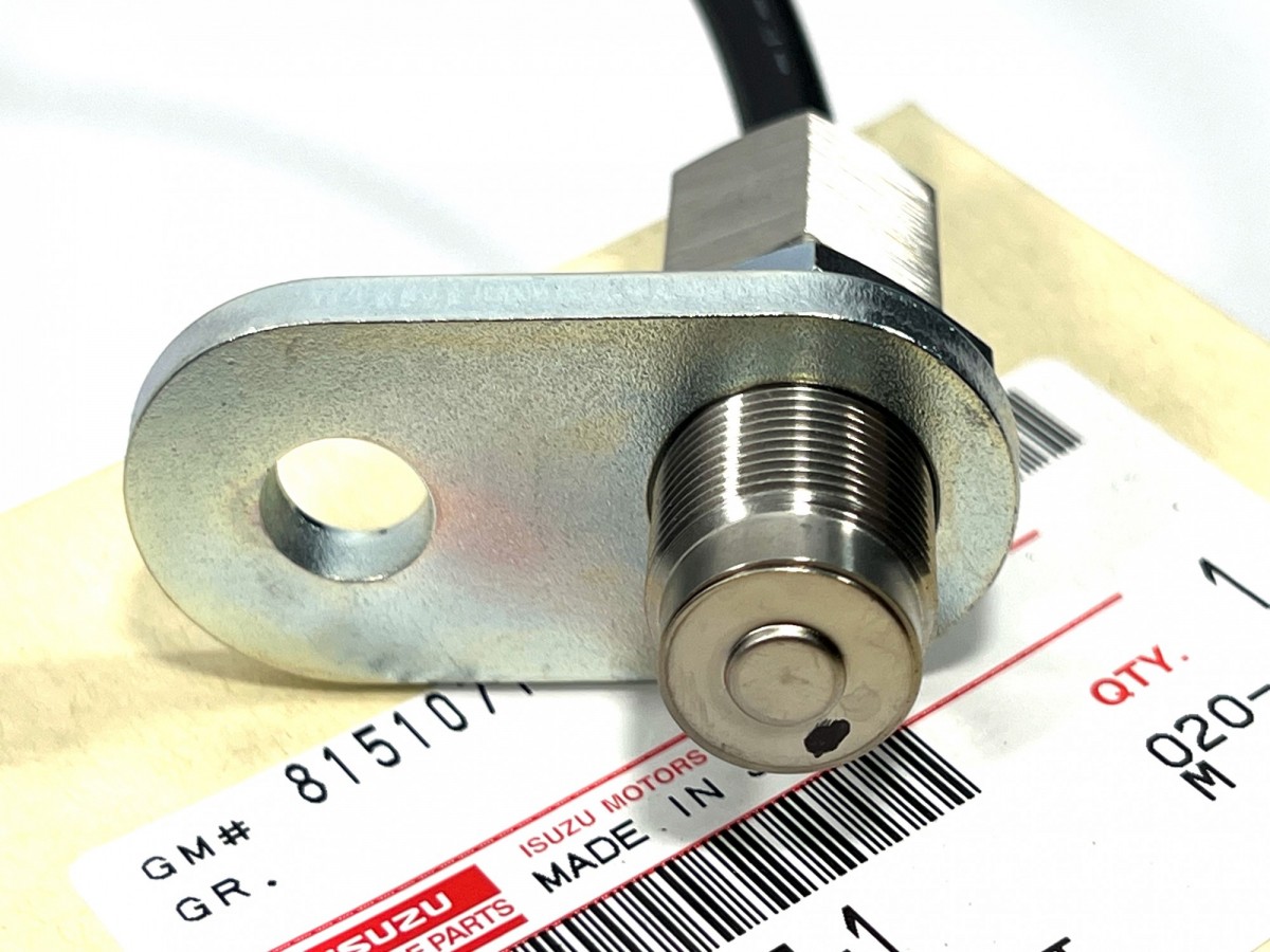 1815107131 Датчик оборотов (ДВС) ORIGINAL ISUZU 1815107131 Датчик оборотов (ДВС) ORIGINAL ISUZU