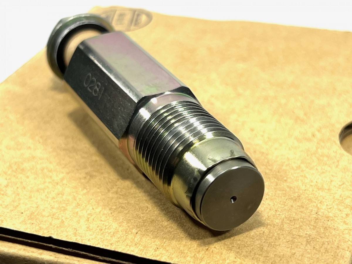 8980325490 Клапан топливной рампы 8973186910, 095420-0260, 095420-0201 ORIGINAL ISUZU 8980325490 Клапан топливной рампы 8973186910, 095420-0260, 095420-0201 ORIGINAL ISUZU