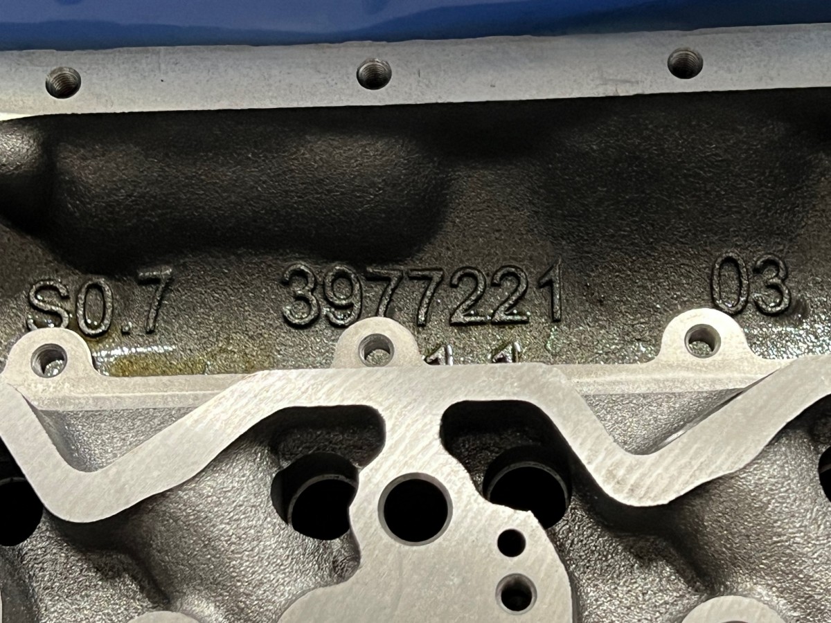 6754-11-1101 Головка блока цилиндров в сборе с клапанами 6754-11-1211 KOMATSU 6754-11-1101 Головка блока цилиндров в сборе с клапанами 6754-11-1211 KOMATSU