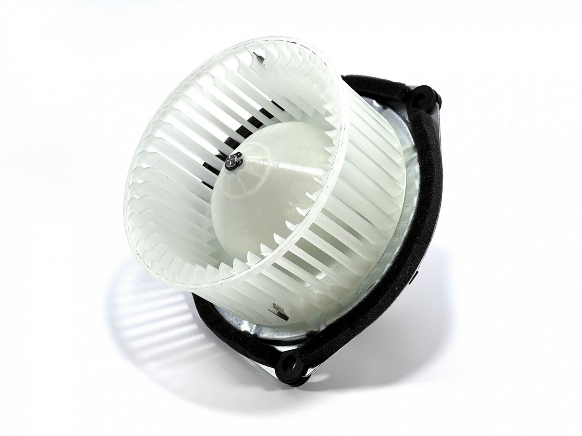 4654697 Мотор кондиционера HITACHI 4654697 Мотор кондиционера HITACHI