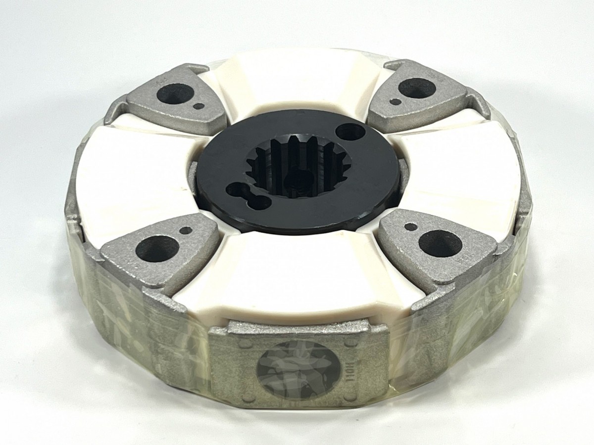 4654760 Муфта гидронасоса с хабом YB00000115 HITACHI 4654760 Муфта гидронасоса с хабом YB00000115 HITACHI