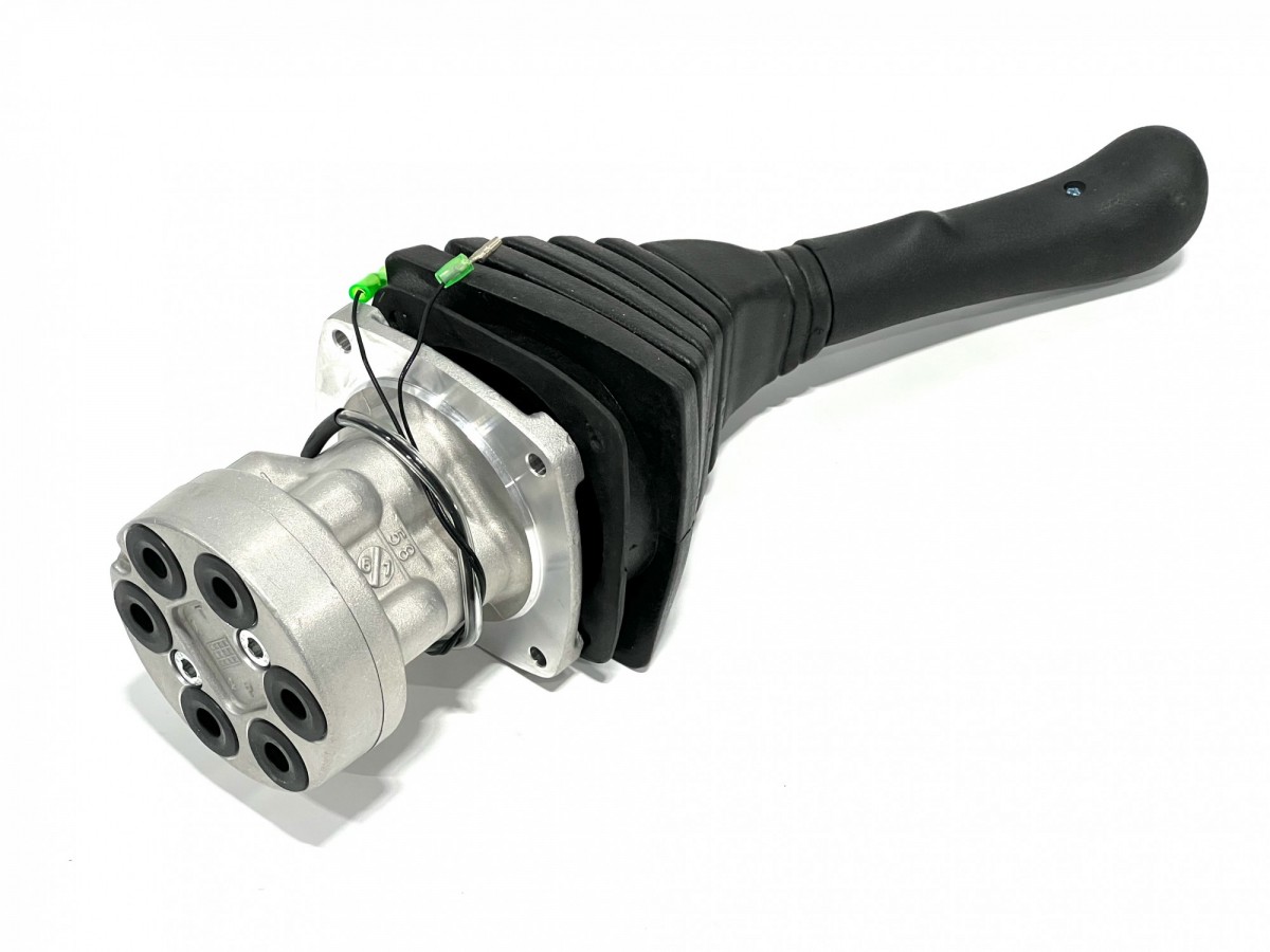 31N6-20071 Джойстик правый HYUNDAI 31N6-20071 Джойстик правый HYUNDAI