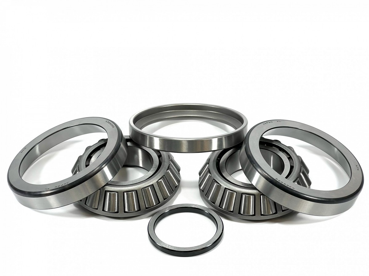 4366256 Комплект подшипников роликовых конических NTN (Япония), 2 шт. с проставочным кольцом HITACH 4366256 Комплект подшипников роликовых конических NTN (Япония), 2 шт. с проставочным кольцом HITACH