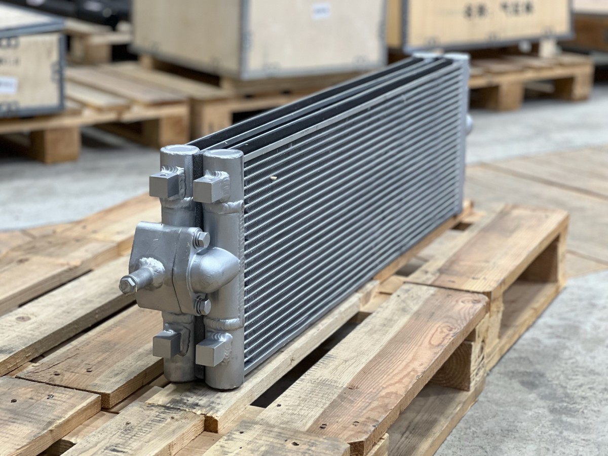 20Y-03-41121 Радиатор масляный KOMATSU 20Y-03-41121 Радиатор масляный KOMATSU