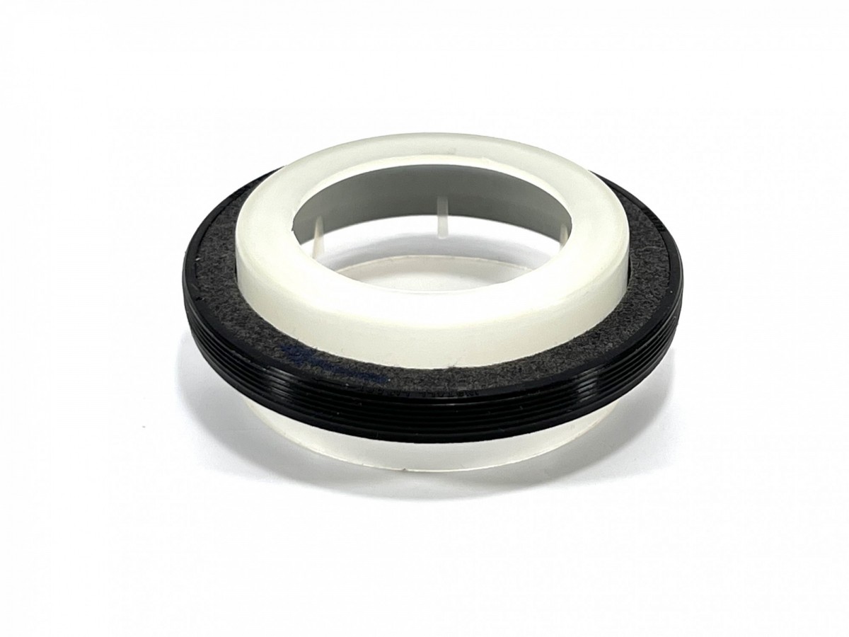 6731-21-4220 Сальник коленвала передний 6735-21-3511, 6732-21-3511 KOMATSU 6731-21-4220 Сальник коленвала передний 6735-21-3511, 6732-21-3511 KOMATSU