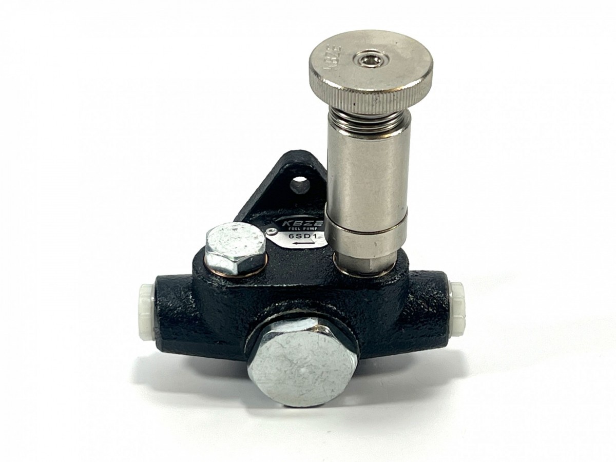 DK105237-1621 Насос топливоподкачивающий DK105237-1541, DK105237-5370 KOMATSU DK105237-1621 Насос топливоподкачивающий DK105237-1541, DK105237-5370 KOMATSU