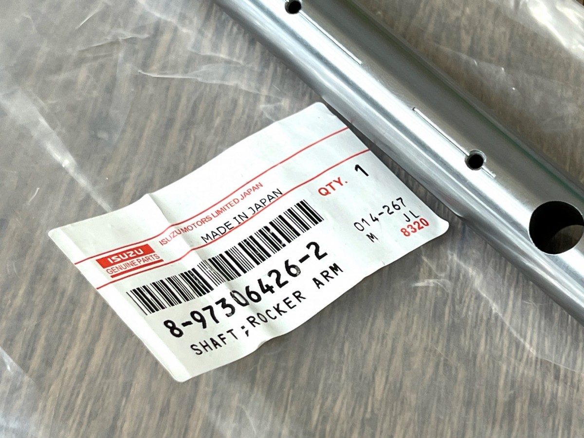 8973064262 Ось коромысел (рокеров) распредвала 8973899210 ISUZU 8973064262 Ось коромысел (рокеров) распредвала 8973899210 ISUZU