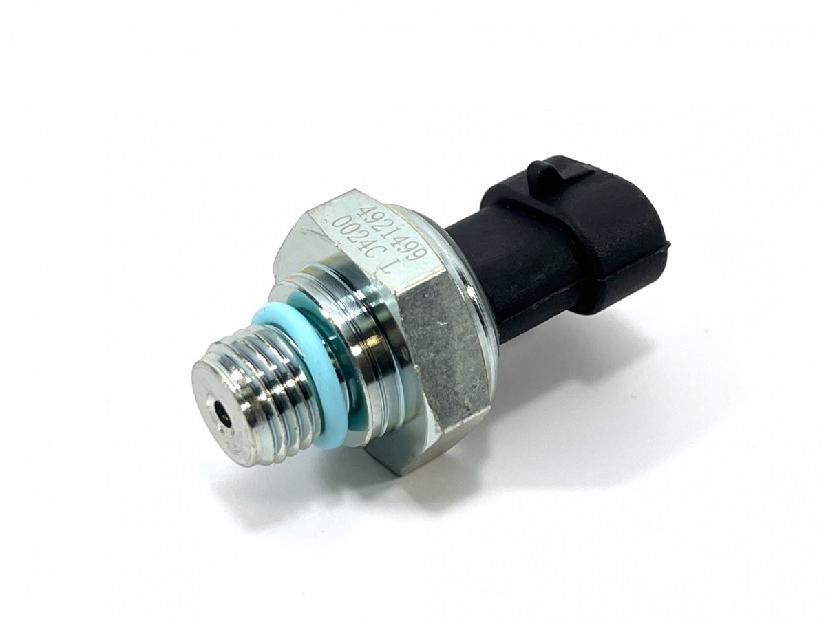 4921499 Датчик давления топлива CUMMINS 4921499 Датчик давления топлива CUMMINS