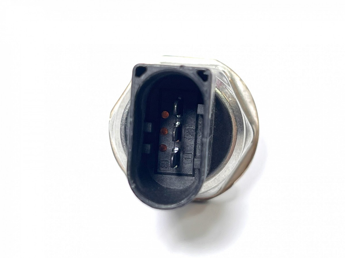 4984579 Датчик давления CUMMINS 4984579 Датчик давления CUMMINS