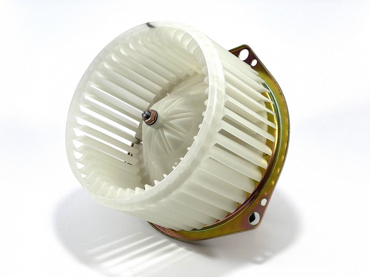 4469040 Мотор отопителя HITACHI 4469040 Мотор отопителя HITACHI