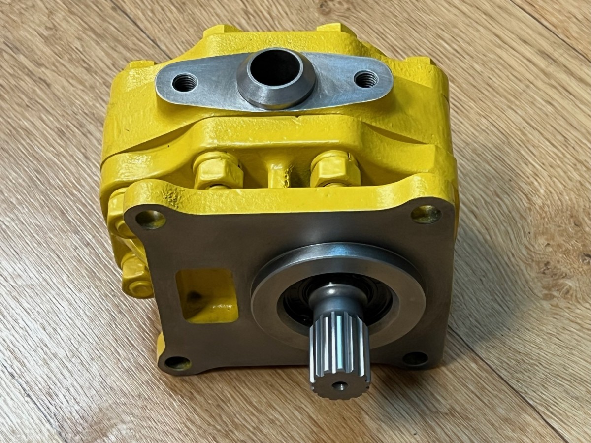 07430-72203 Насос рулевого управления 16Y-76-06000 KOMATSU 07430-72203 Насос рулевого управления 16Y-76-06000 KOMATSU