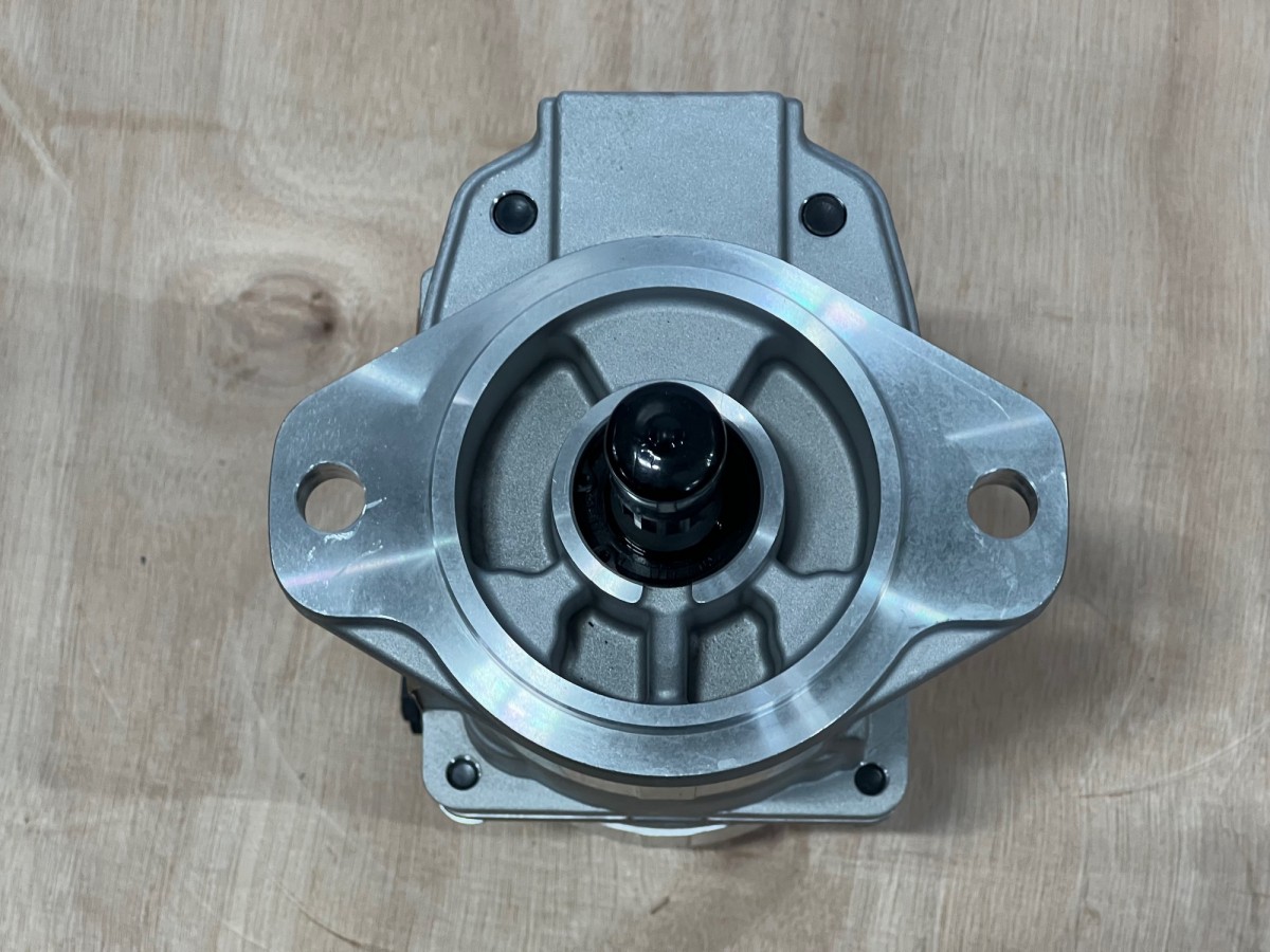 705-51-20930 Насос гидравлический 705-51-20A20, 705-51-20800 KOMATSU 705-51-20930 Насос гидравлический 705-51-20A20, 705-51-20800 KOMATSU