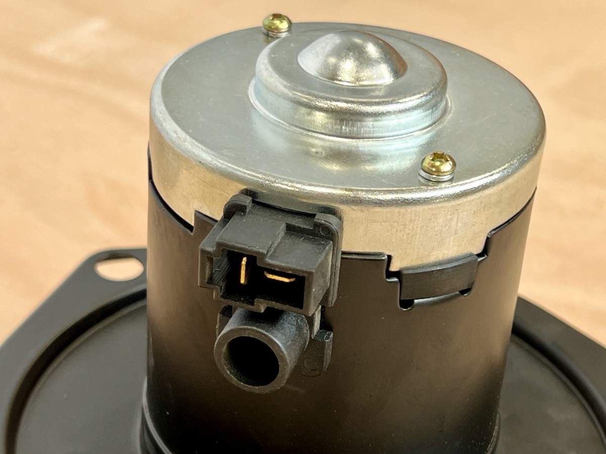 ND529250-0049 Мотор отопителя KOMATSU ND529250-0049 Мотор отопителя KOMATSU