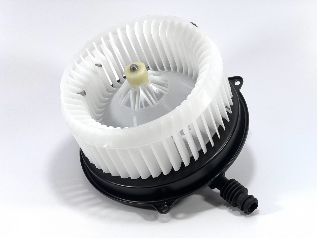 ND282500-1480 Мотор отопителя KOMATSU ND282500-1480 Мотор отопителя KOMATSU