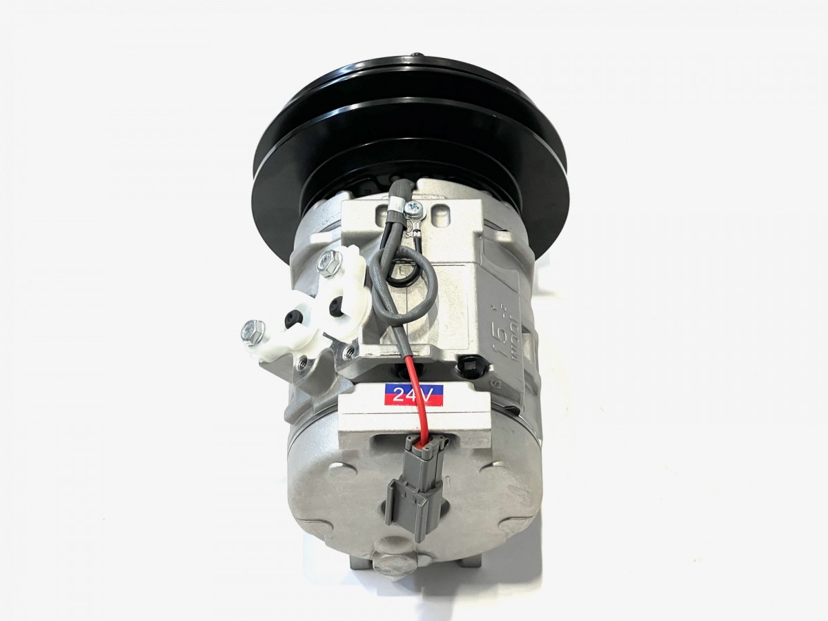 20Y-810-1260 Компрессор кондиционера 20Y-979-6121 KOMATSU 20Y-810-1260 Компрессор кондиционера 20Y-979-6121 KOMATSU