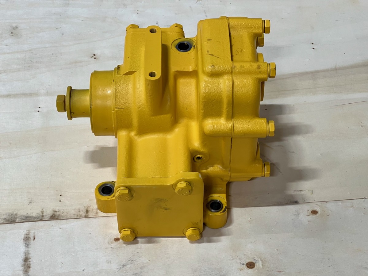 702-12-13001 Сервоклапан 702-12-13000 KOMATSU 702-12-13001 Сервоклапан 702-12-13000 KOMATSU