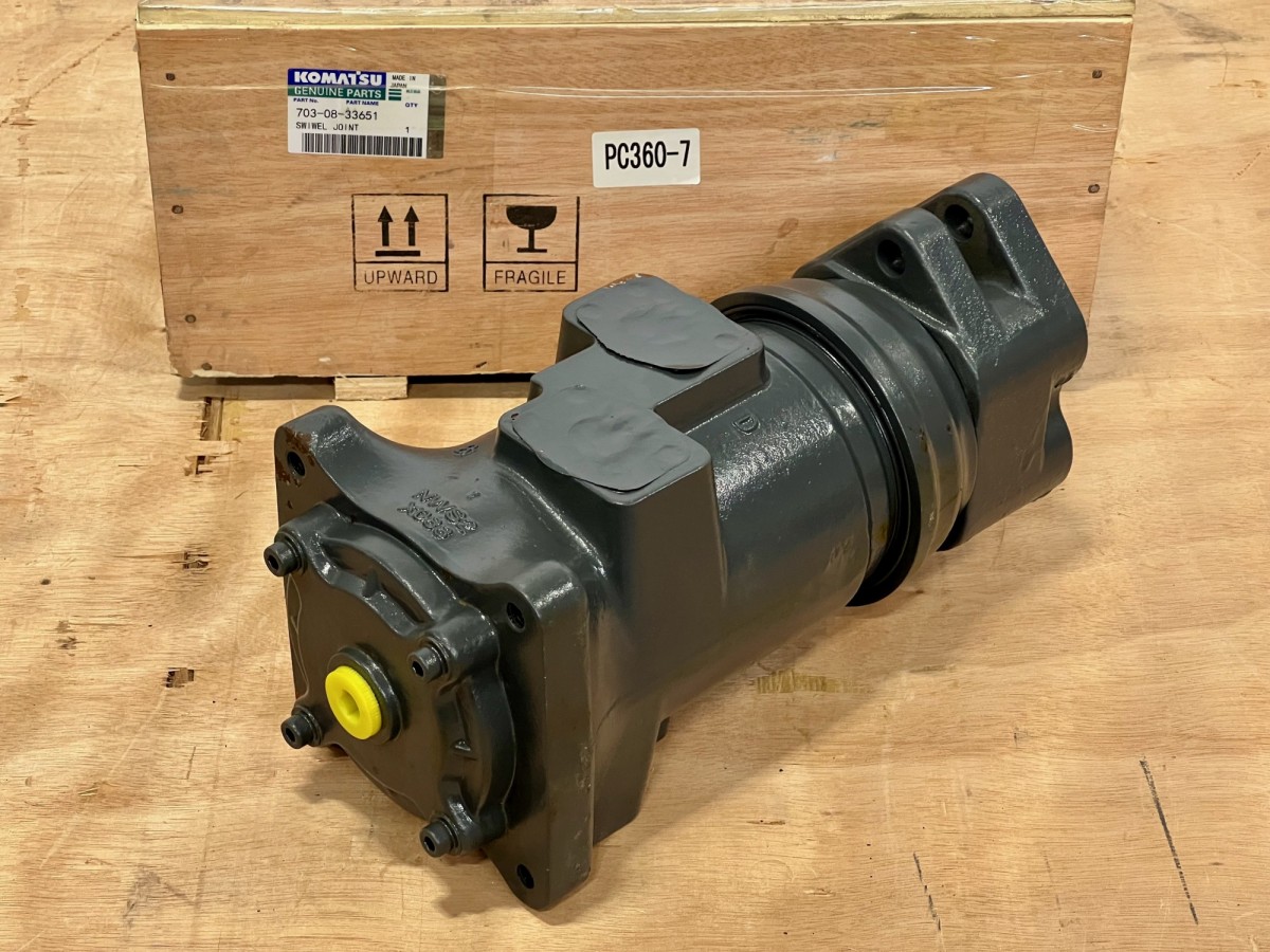 703-08-33651 Центральный коллектор 703-08-33650, 703-08-33652 KOMATSU 703-08-33651 Центральный коллектор 703-08-33650, 703-08-33652 KOMATSU