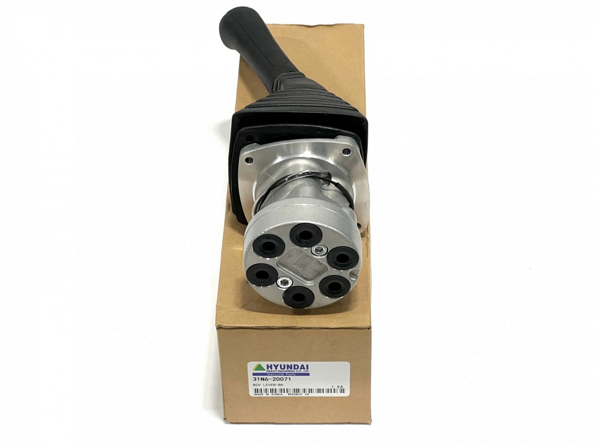 31N6-20071 Джойстик правый HYUNDAI 31N6-20071 Джойстик правый HYUNDAI
