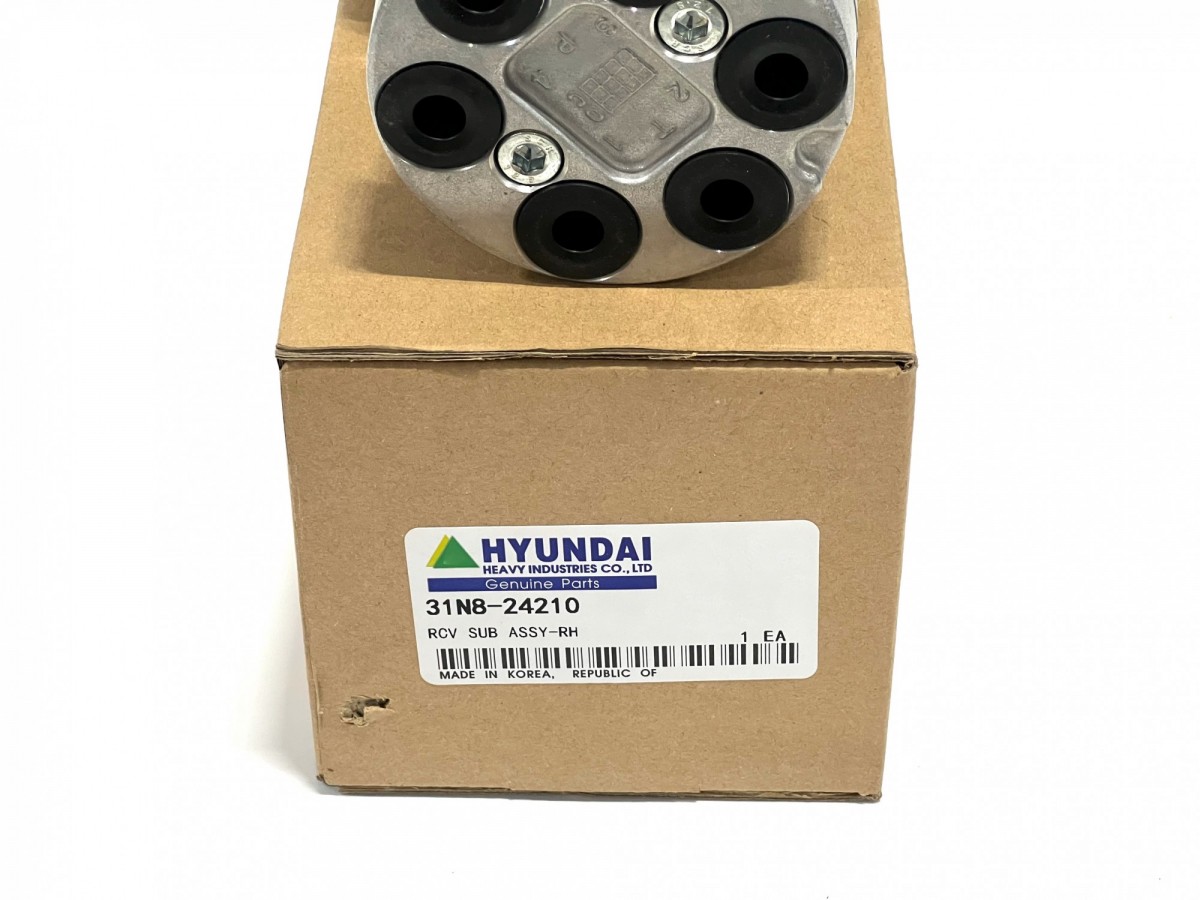 31N8-24210 Джойстик правый HYUNDAI 31N8-24210 Джойстик правый HYUNDAI