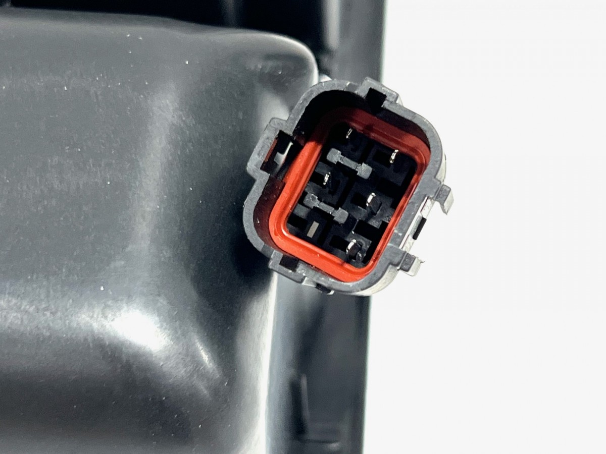 21EA-30450 Фара задняя HYUNDAI 21EA-30450 Фара задняя HYUNDAI