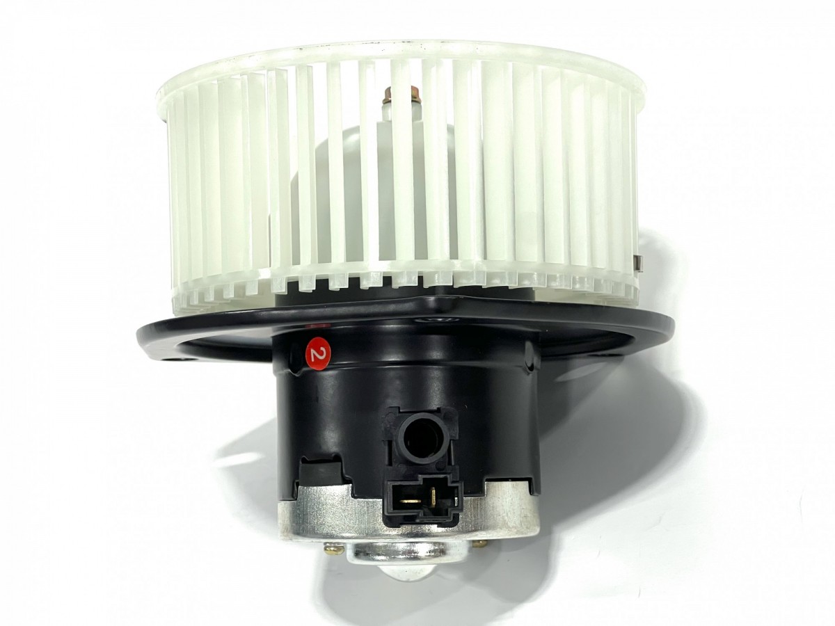 ND116340-2361 Мотор отопителя ND116340-2362, ND116340-2360 KOMATSU ND116340-2361 Мотор отопителя ND116340-2362, ND116340-2360 KOMATSU