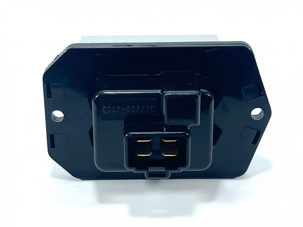 XB00001058 Транзистор 077800-1040 HITACHI XB00001058 Транзистор 077800-1040 HITACHI