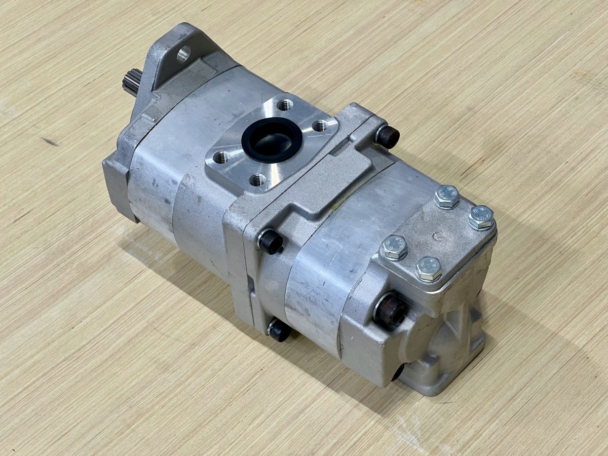 705-51-20830 Насос гидравлический KOMATSU 705-51-20830 Насос гидравлический KOMATSU