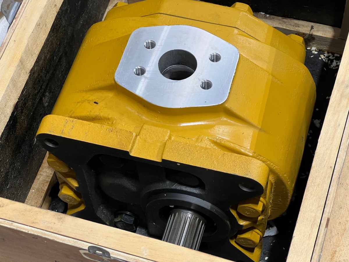 07446-66200 Насос рулевого управления 07446-66103 KOMATSU 07446-66200 Насос рулевого управления 07446-66103 KOMATSU