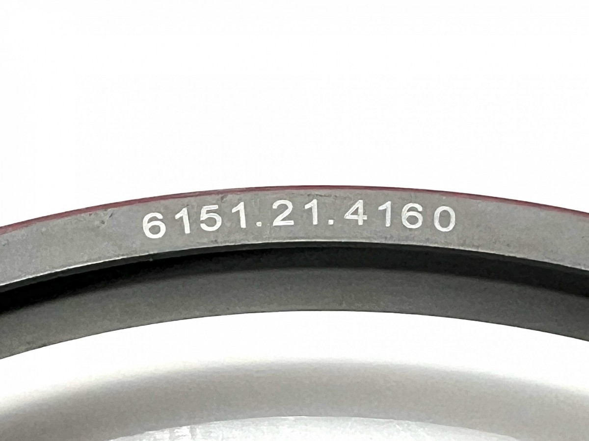 6151-21-4161 Сальник коленвала задний 6151-21-4160 KOMATSU 6151-21-4161 Сальник коленвала задний 6151-21-4160 KOMATSU