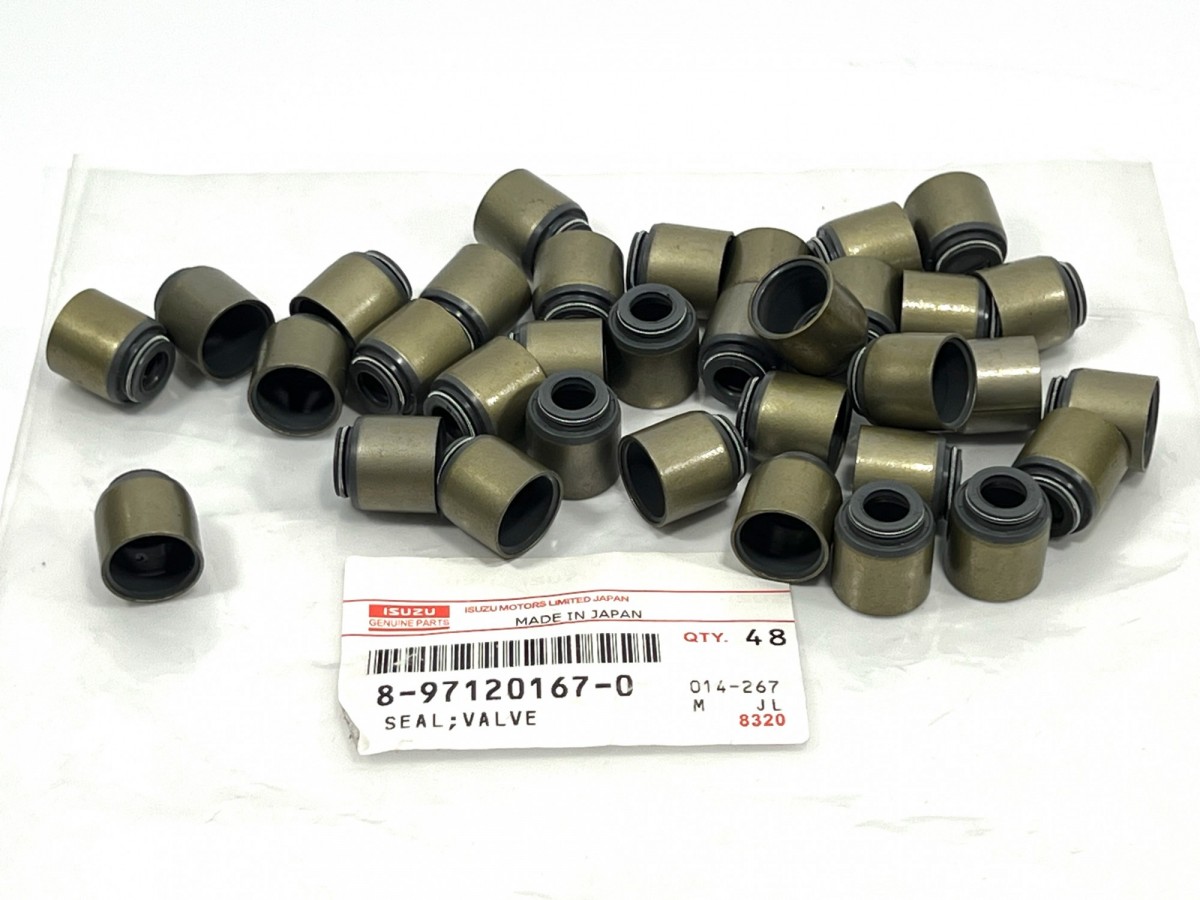 8971201670 Колпачок маслосъемный ISUZU 8971201670 Колпачок маслосъемный ISUZU