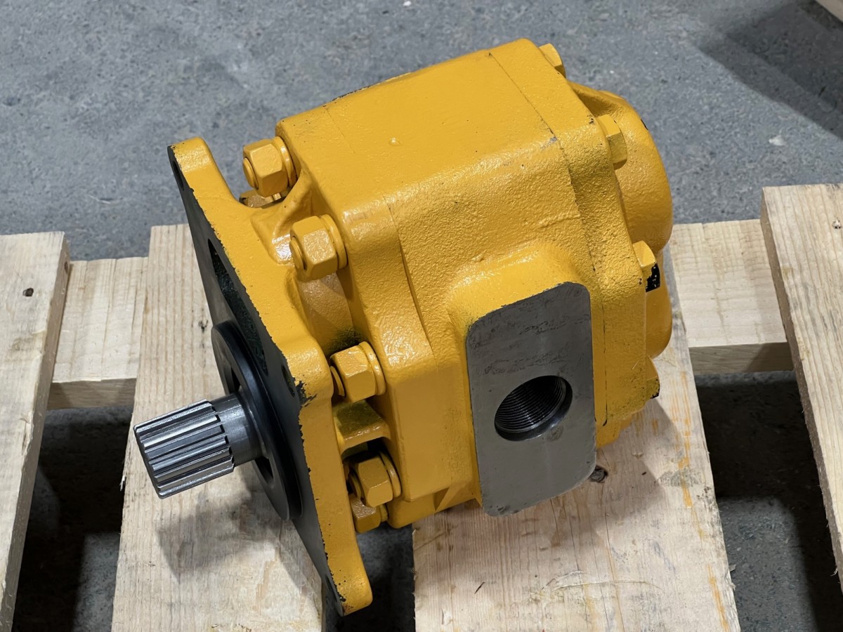 07442-71102 Насос рулевого управления KOMATSU 07442-71102 Насос рулевого управления KOMATSU