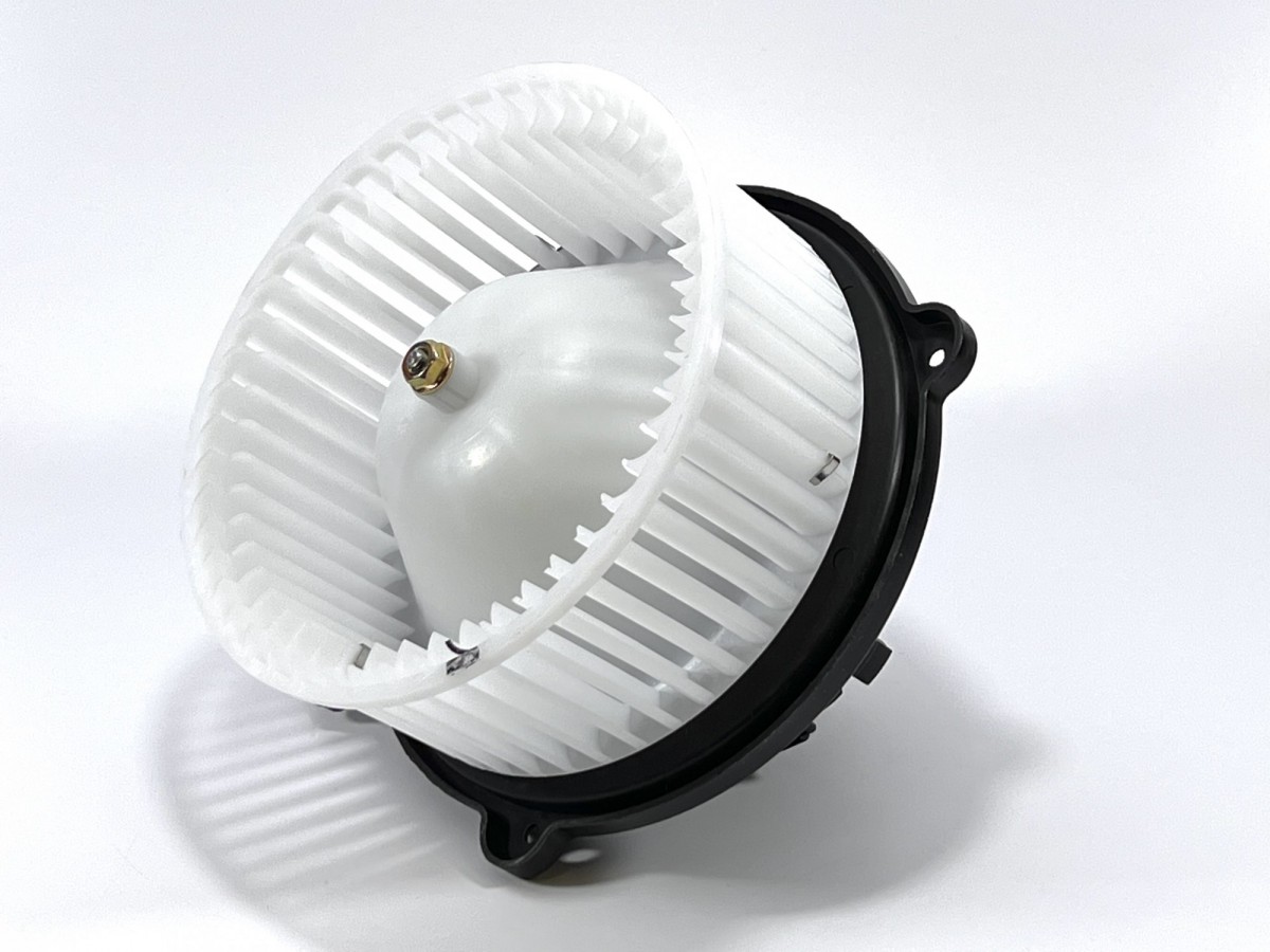 2538-6015 Мотор отопителя K1040112 DOOSAN 2538-6015 Мотор отопителя K1040112 DOOSAN