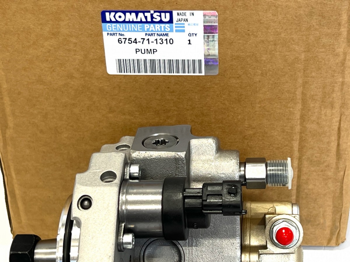 6754-71-1310 Насос топливный 6754-71-1012, 6754-72-1012, 6754-71-1110 KOMATSU 6754-71-1310 Насос топливный 6754-71-1012, 6754-72-1012, 6754-71-1110 KOMATSU