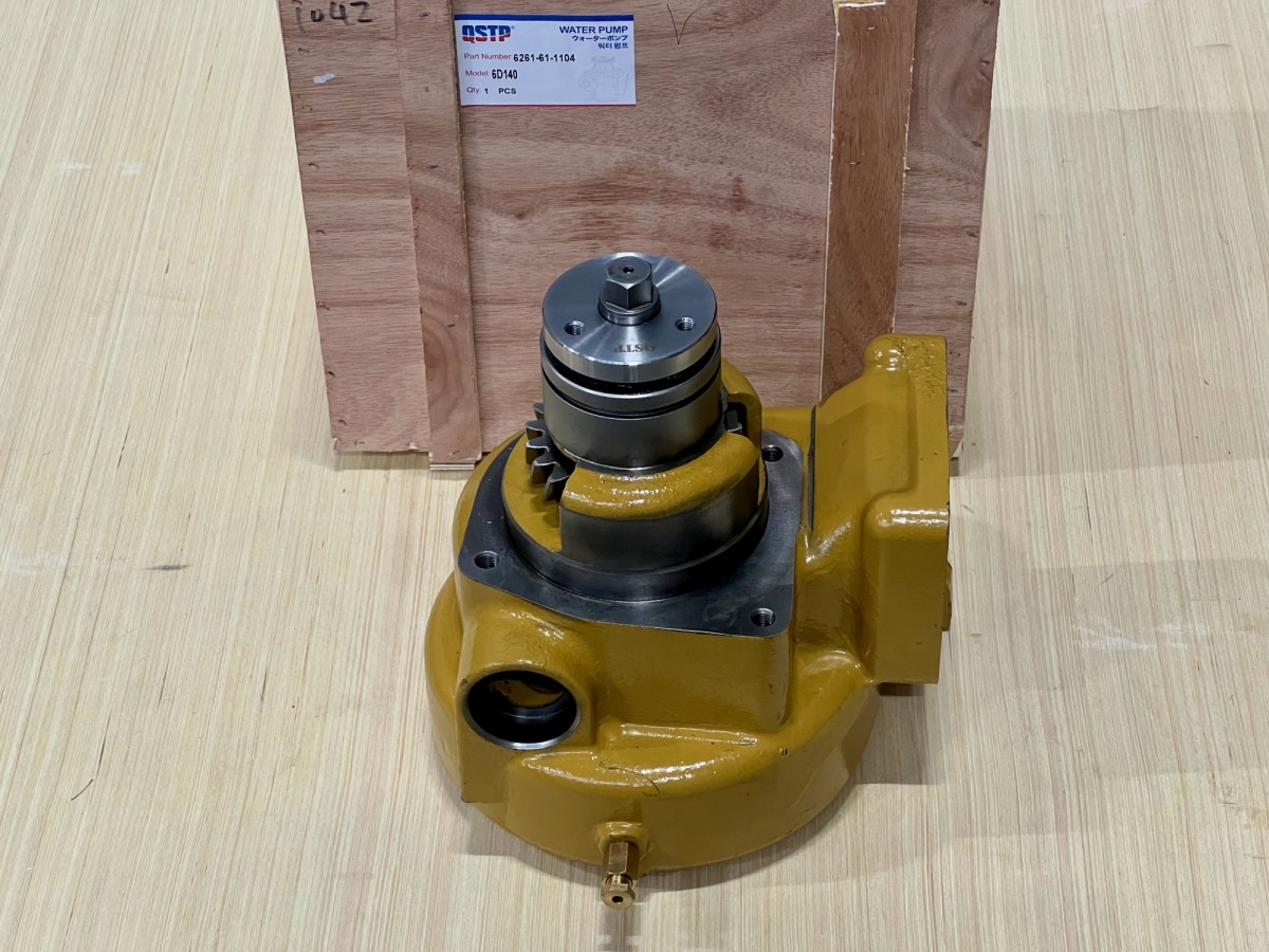 6261-61-1104 Насос водяной KOMATSU 6261-61-1104 Насос водяной KOMATSU
