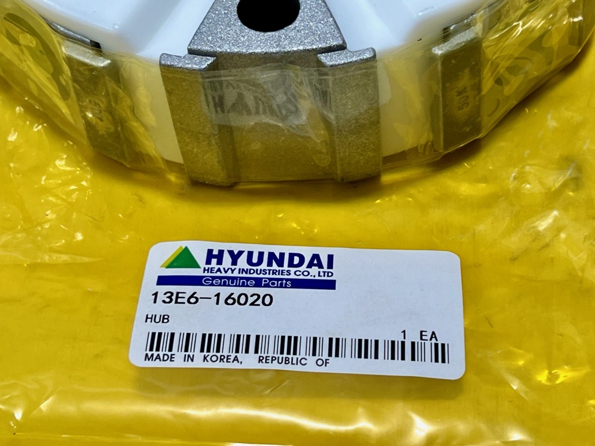 13E6-16020 Ступица муфты HYUNDAI 13E6-16020 Ступица муфты HYUNDAI