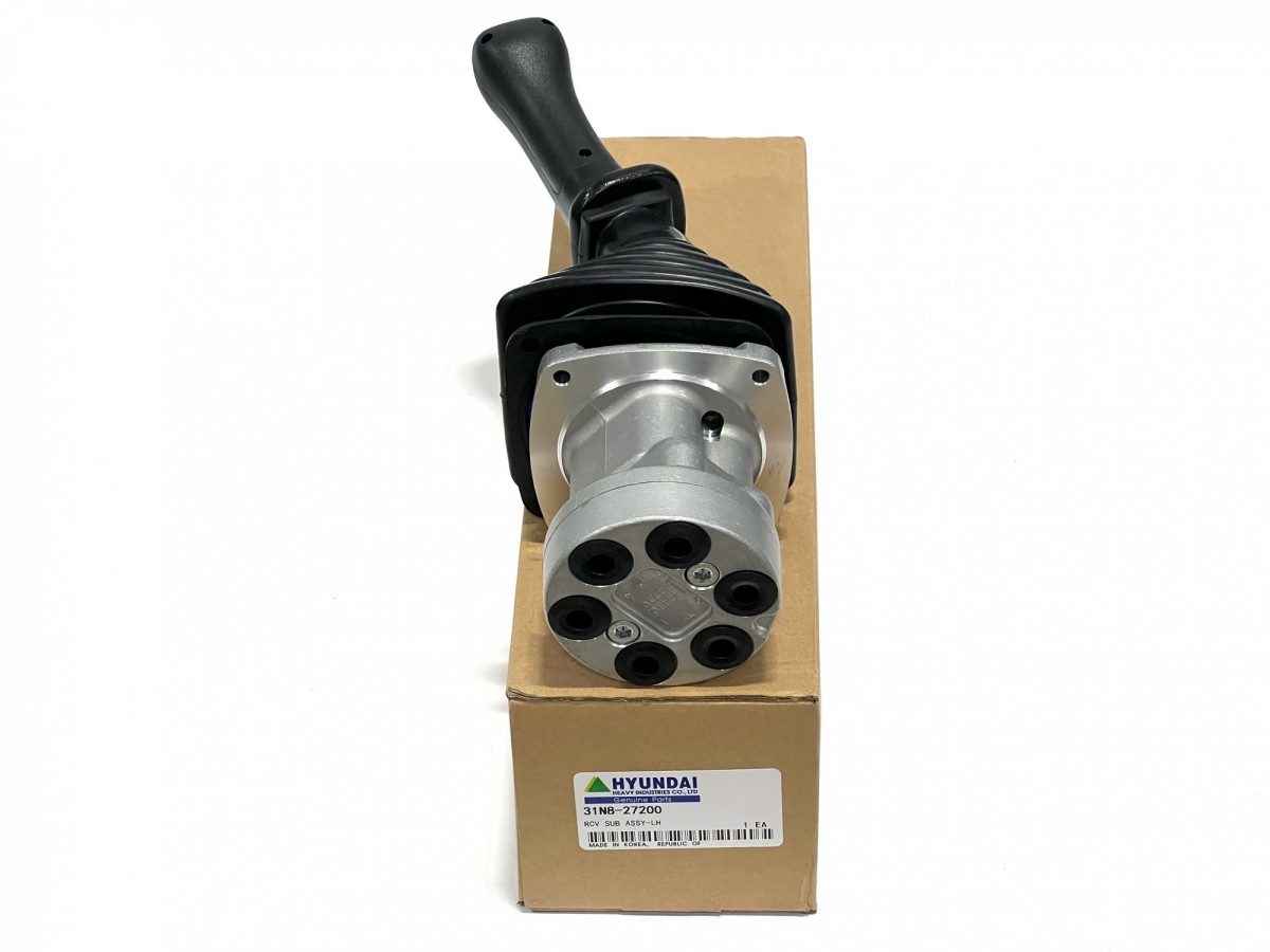 31N8-27200 Джойстик левый HYUNDAI 31N8-27200 Джойстик левый HYUNDAI