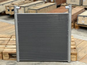 4448321 Радиатор масляный  HITACHI 4448321 Радиатор масляный  HITACHI