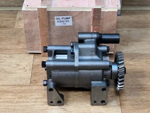 6128-52-1013 Насос масляный 6128-52-1014, 6128-52-1000 KOMATSU 6128-52-1013 Насос масляный 6128-52-1014, 6128-52-1000 KOMATSU