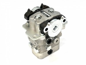 702-16-04250 Клапан гидравлический(педаль) 702-16-01861, 702-16-01860  KOMATSU