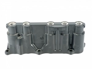 0976901 Крышка гидрораспределителя  HITACHI