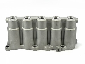 4454202 Крышка золотников гидрораспределителя  HITACHI