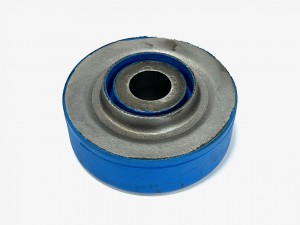 4256314 Подушка опоры двигателя 4188649  HITACHI