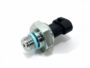 4921499 Датчик давления топлива  CUMMINS
