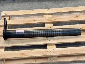 8102646 Палец 8102160  HITACHI